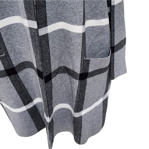 Tahari Grey, black and white windowpane duster length‎ cardigan sweater plus 3X - Picture 3 of 8